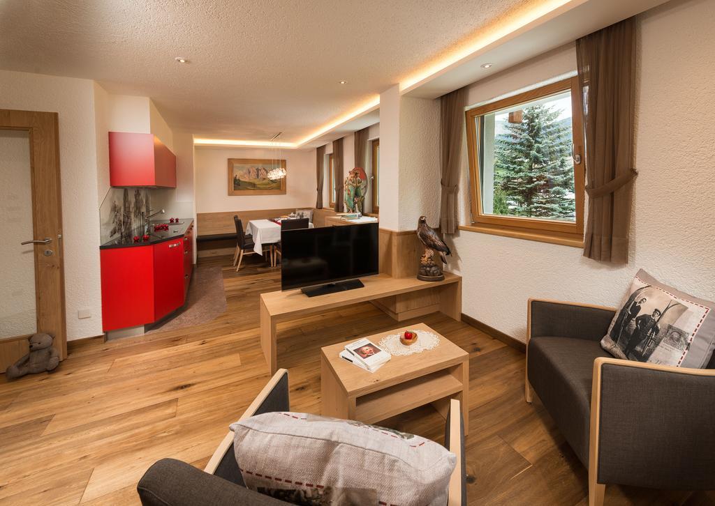 Alpin Sport Aparthotel Ortisei Bilik gambar